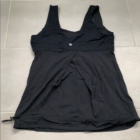 Lululemon black tank, size 8 - Picture 5 of 8